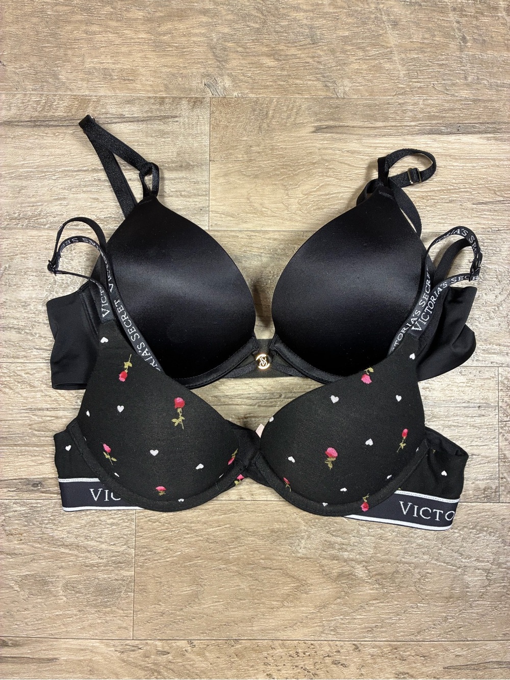 Victoria Secret 2 Push Up Bombshell T Shirt Plunge Bras Satin Rose Heart